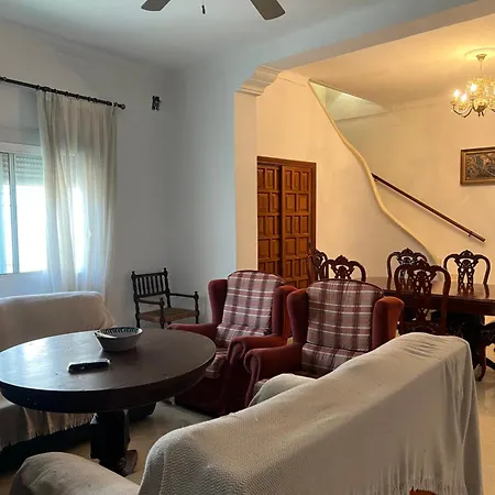 Casa Familiar Pueblo Holiday home Valencina de la Concepcion